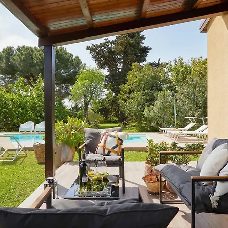 Giardino Tropicale Eco-friendly Private Pools Lido di Noto