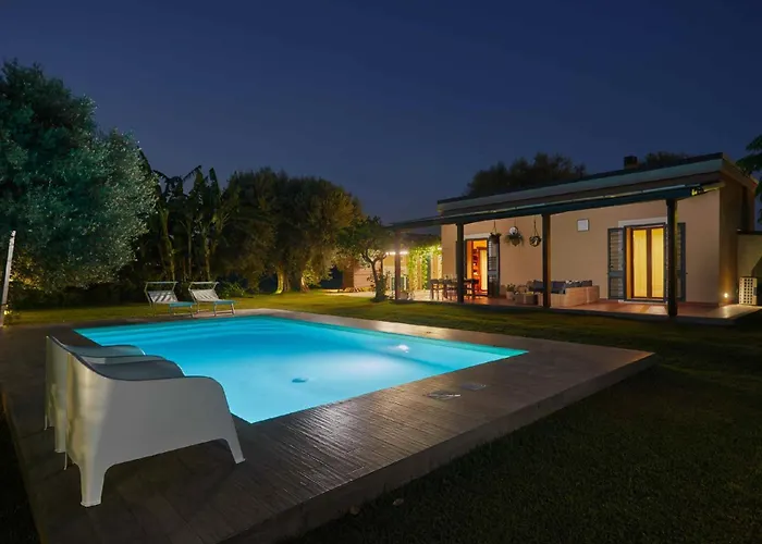 Giardino Tropicale Eco-friendly Private Pools Villa Lido di Noto