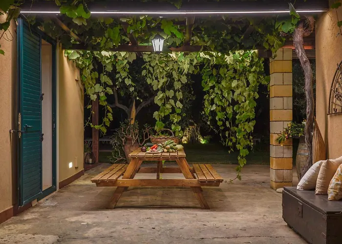 Giardino Tropicale Eco-friendly Private Pools Villa