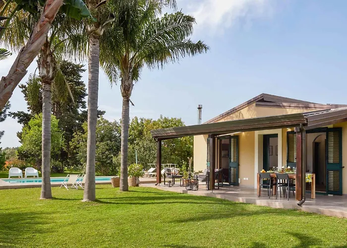 Giardino Tropicale Eco-friendly Private Pools Lido di Noto